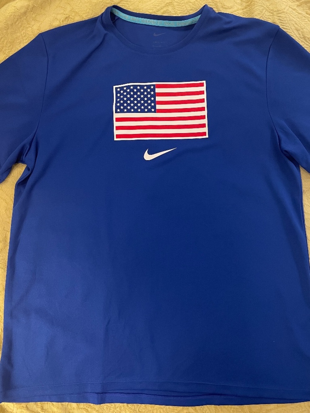 Men's Nike Team USA Dri-Fit shirt Medium